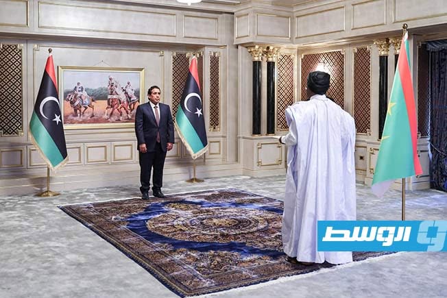 المنفي يتسلم أوراق اعتماد ثمانية سفراء جدد لدى ليبيا