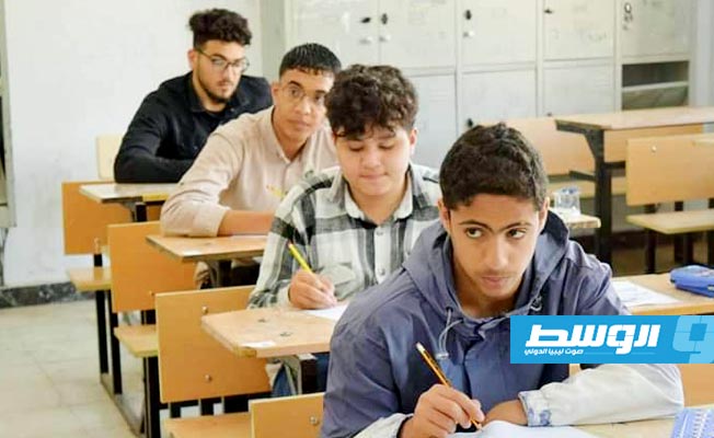 مركز الامتحانات ينفي تسريب أسئلة «الإعدادية»