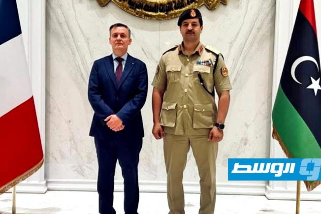 السفارة الفرنسية: «نقاش مثمر» بين السفير فالا وخالد حفتر في بنغازي