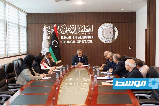 تكالة يلتقي الأعضاء المعترضين على التقرير النهائي للحوار المهيكل