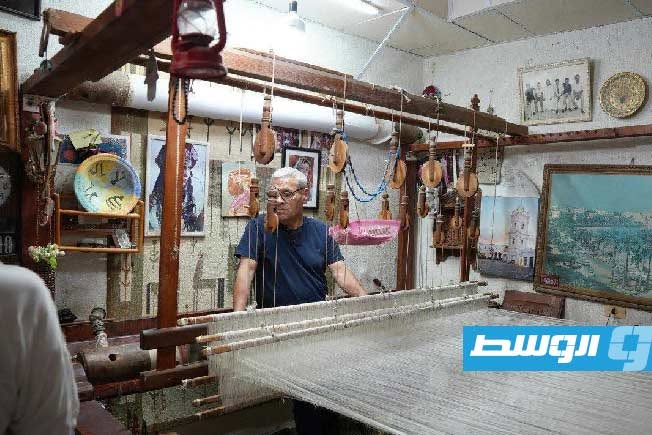 ارتفاع الرسوم والإيجارات يهدد المهن الحرفية في طرابلس