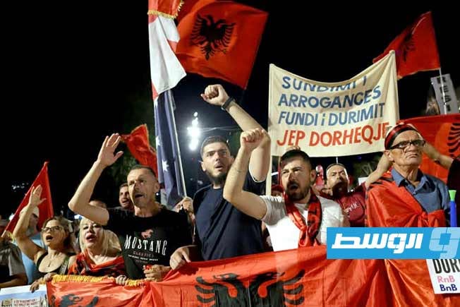 استمرار الاحتجاجات في ألبانيا ضد مشروع سياحي مرتبط بعائلة ترامب
