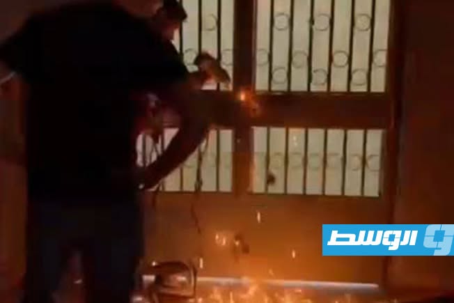 محتجون يغلقون مقر «بلدي بني وليد» رفضا للانضمام إلى «إقليم الوسطى»