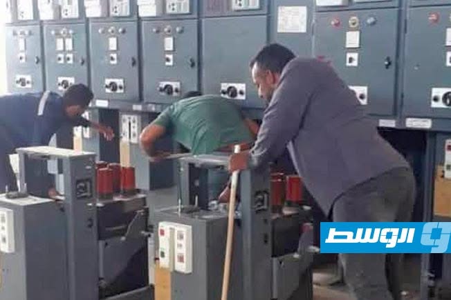 الكهرباء: صيانة طارئة بمحطة الشمال بمدينة البيضاء وإعادة التغذية