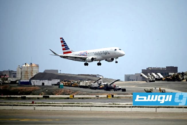 رودريغيز: إعادة فتح مطار سيمون بوليفار أمام الرحلات التجارية «في أقرب وقت»